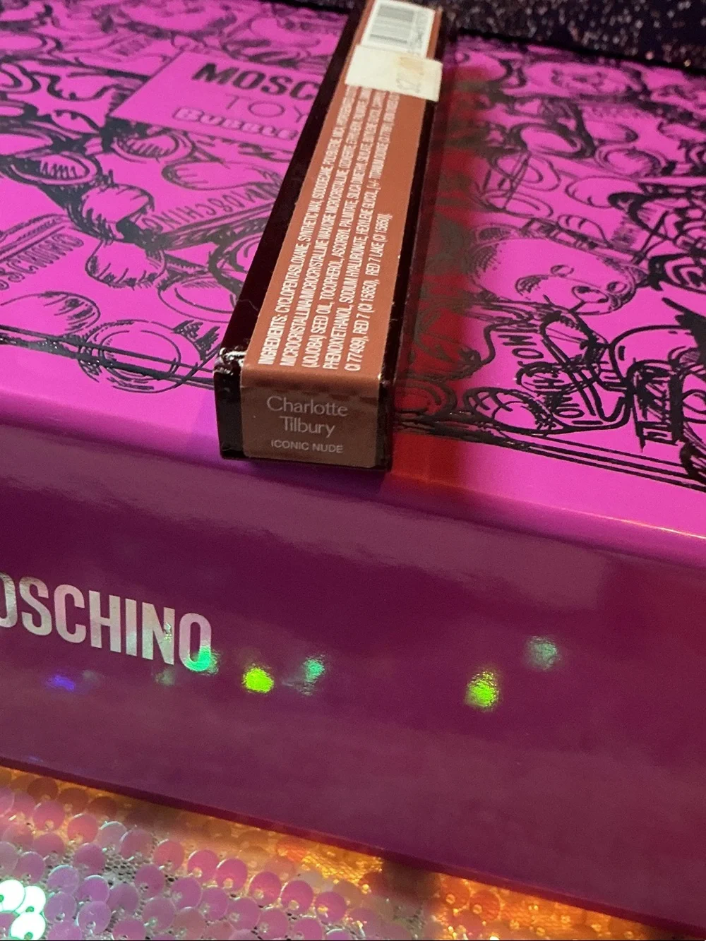 Charlotte Tilbury Iconic Nude Lip Pencil on Bright Pink Box